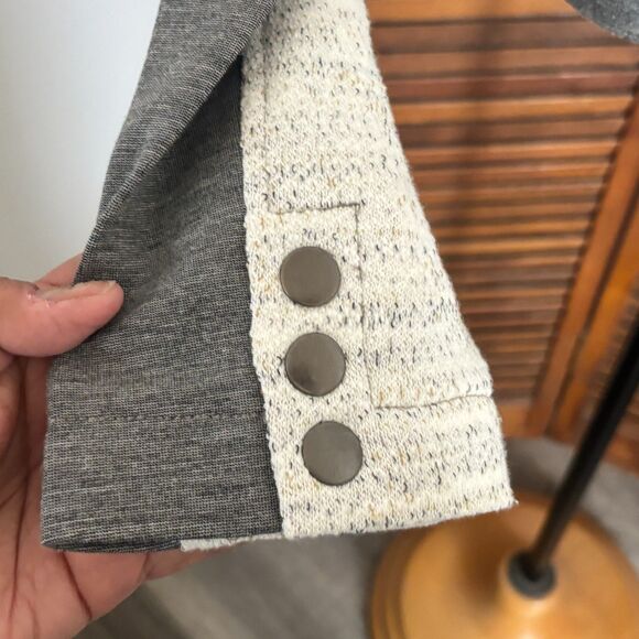 Cabi Shrunken Knit Moto Blazer Heather Grey Jacket 211 Size XL NWT - Picture 11 of 16